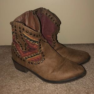 Ankle Boot with Aztec Print